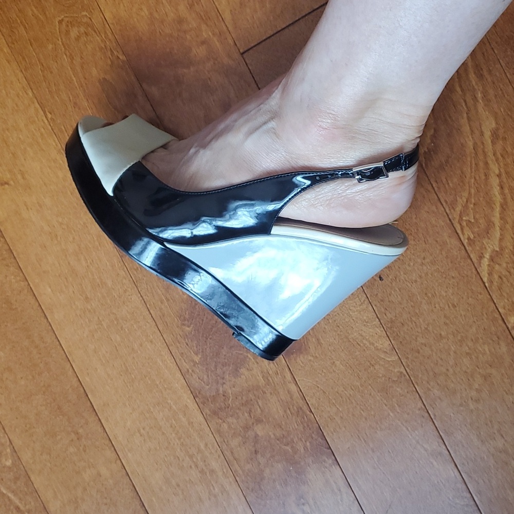 Calvin Klein Colorblock Wedge - Picture 6 of 7